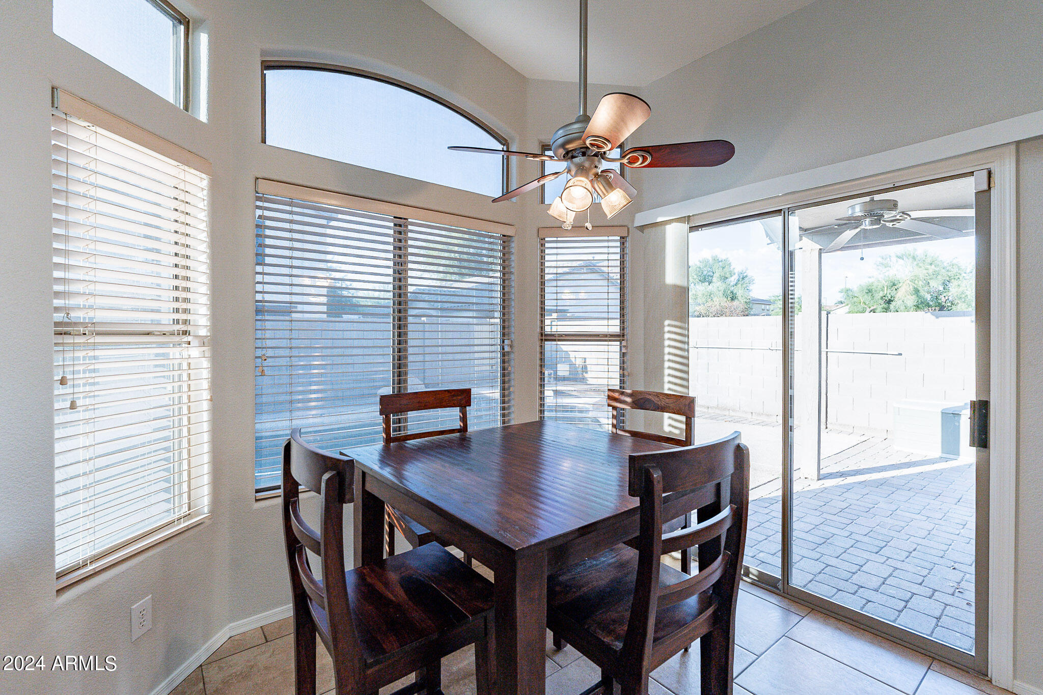 1774 East Del Rio Street Gilbert, AZ 85295 - Photo 11 of 32 15-web-or-mls-Del-15