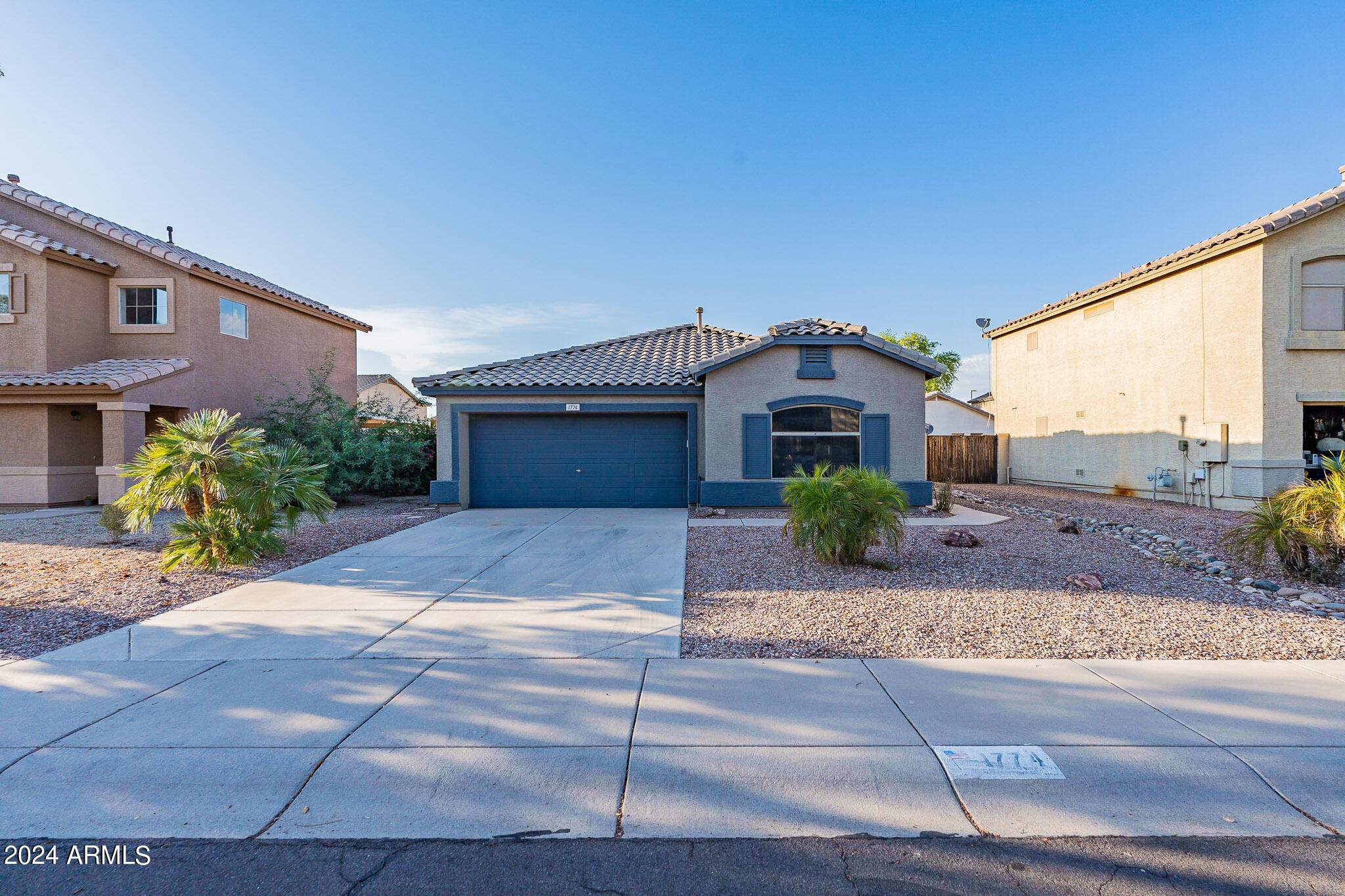 1774 East Del Rio Street Gilbert, AZ 85295 - Photo 2 of 32 2-web-or-mls-Del-2