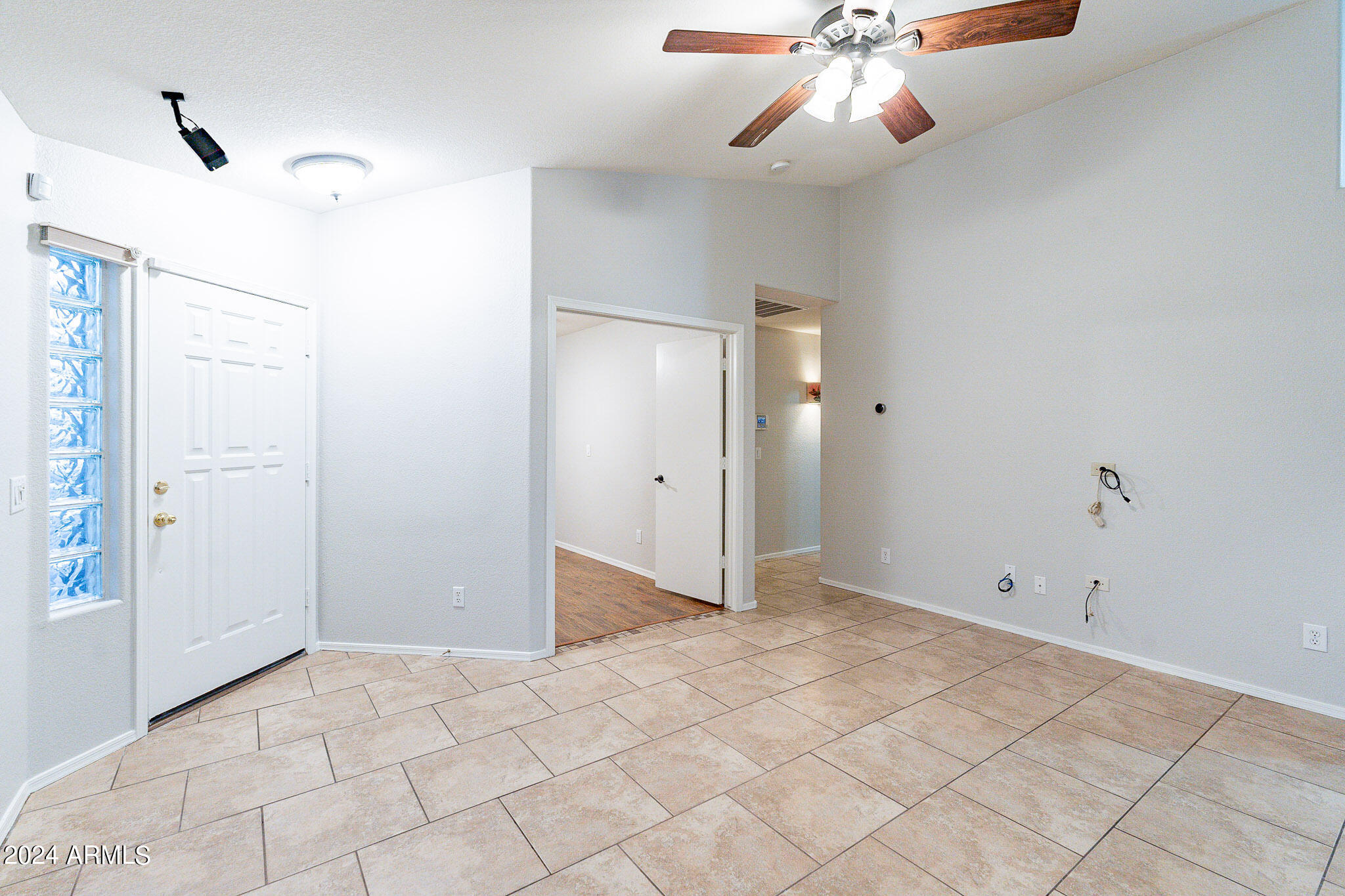 1774 East Del Rio Street Gilbert, AZ 85295 - Photo 4 of 32 7-web-or-mls-Del-7