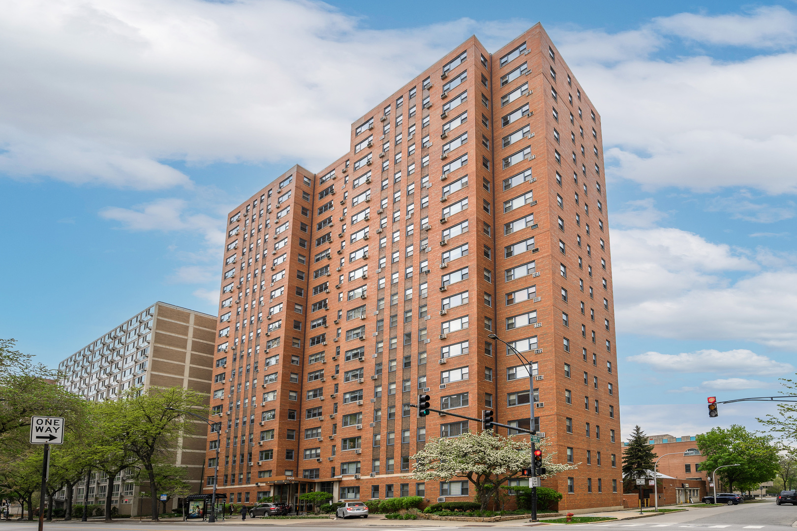 2909 North Sheridan Road, Unit 1803 Chicago, IL 60657 - Photo 1 of 16 a view of a tall building