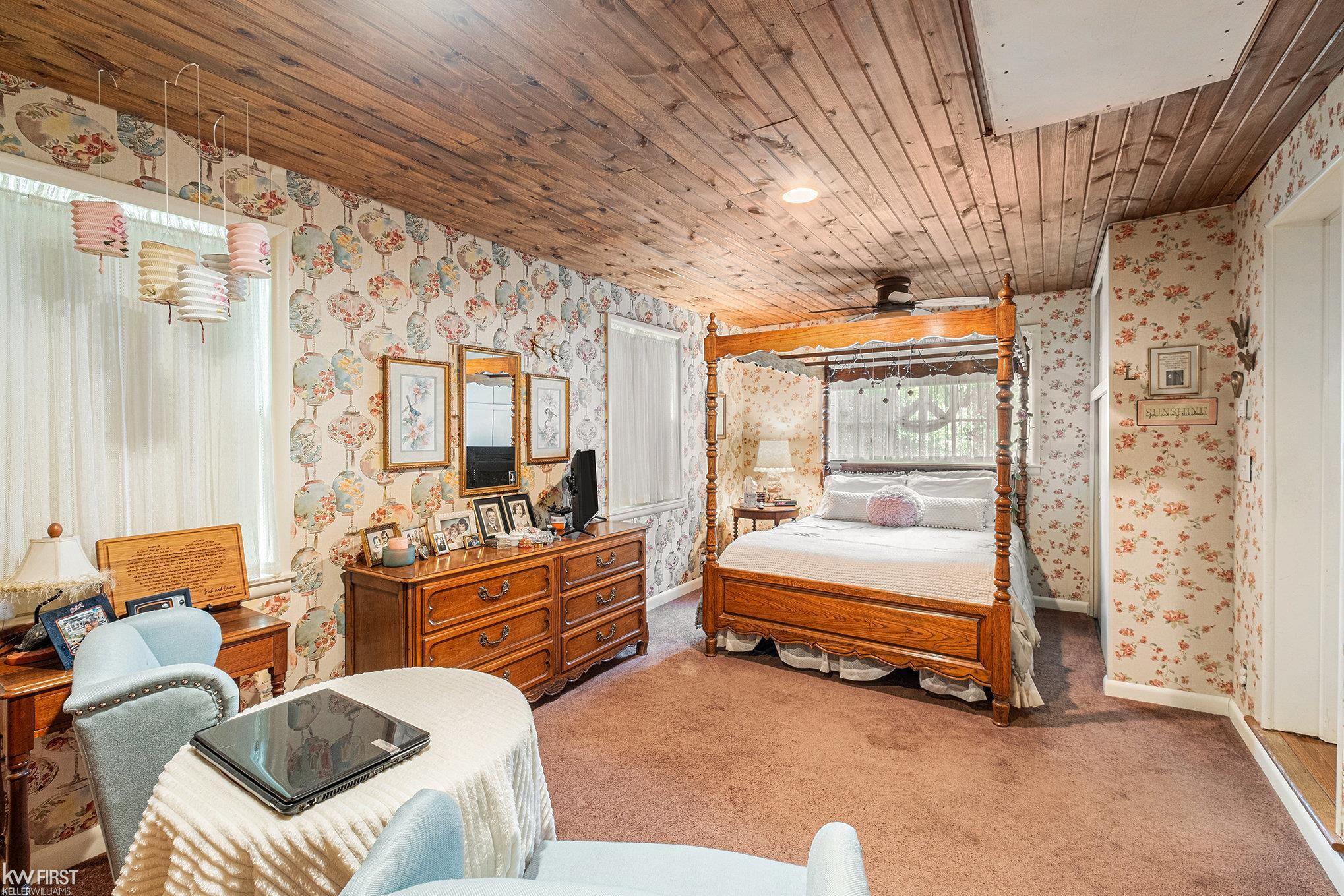 202 East South Holly Road Fenton, MI 48430 - Photo 19 of 30 50178473-6ebd3e2c-d660-4bce-82b6-c5a1c24c3136.JPG