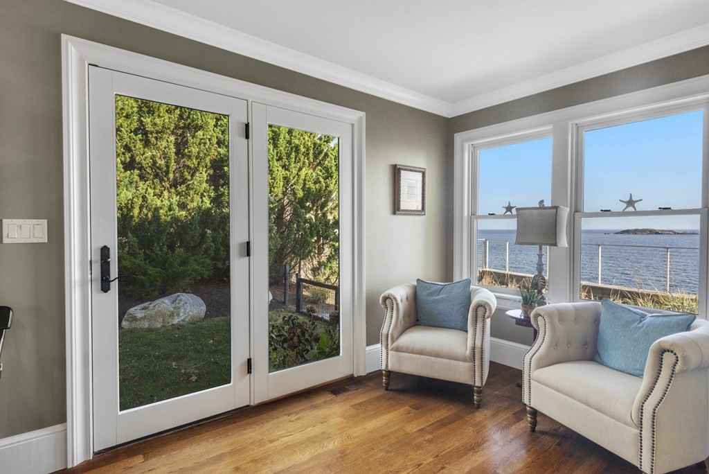 15 Spray Avenue Marblehead, MA 01945 - Photo 13 of 42 a living room with furniture and a window