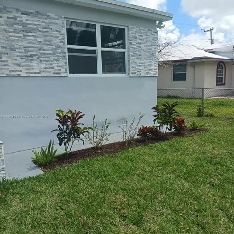 $395,000 | 6421 Allen Street, Hollywood, FL 33024