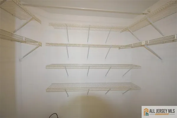 $2,600 | 49 Farnham Square, Sayreville, NJ 08859