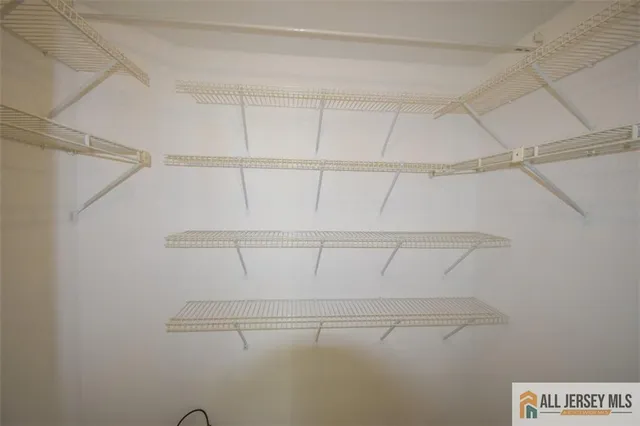 $2,600 | 49 Farnham Square, Sayreville, NJ 08859