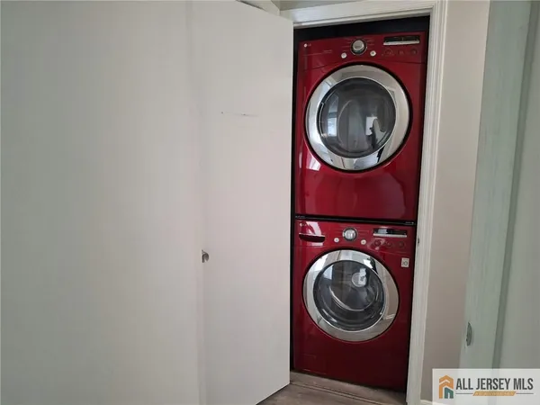 $2,600 | 49 Farnham Square, Sayreville, NJ 08859