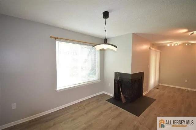 $2,600 | 49 Farnham Square, Sayreville, NJ 08859