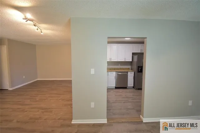 $2,600 | 49 Farnham Square, Sayreville, NJ 08859