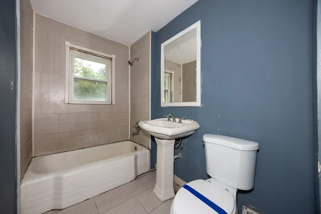 $150,000 | 17231 Laflin Avenue, East Hazel Crest, IL 60429