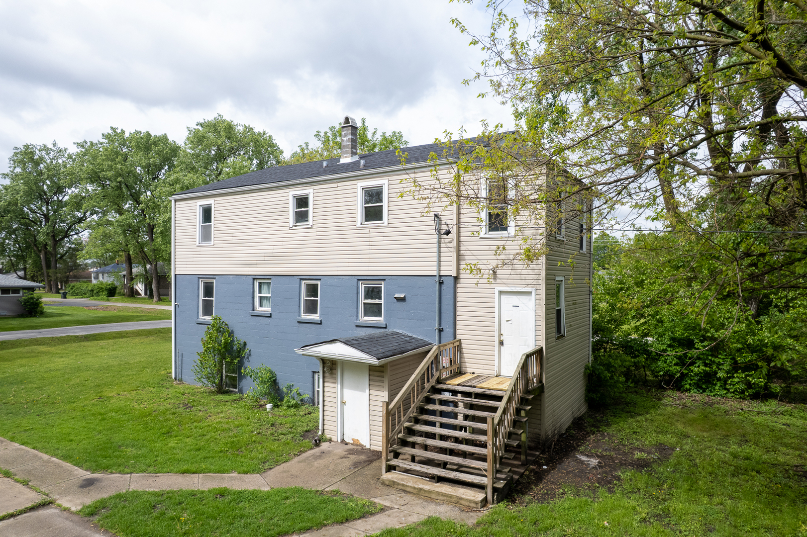 17231 Laflin Avenue East Hazel Crest, IL 60429 - Photo 2 of 25