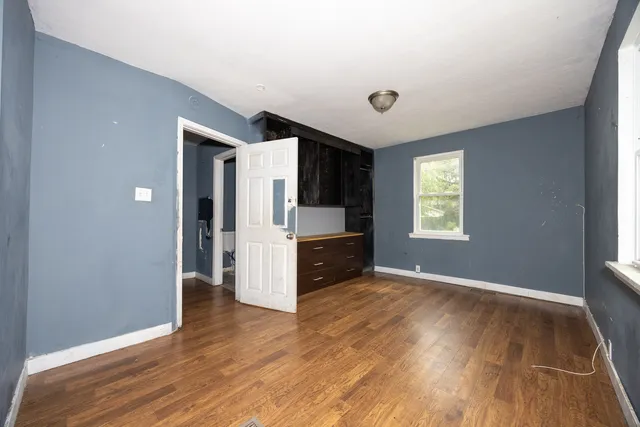 $150,000 | 17231 Laflin Avenue, East Hazel Crest, IL 60429