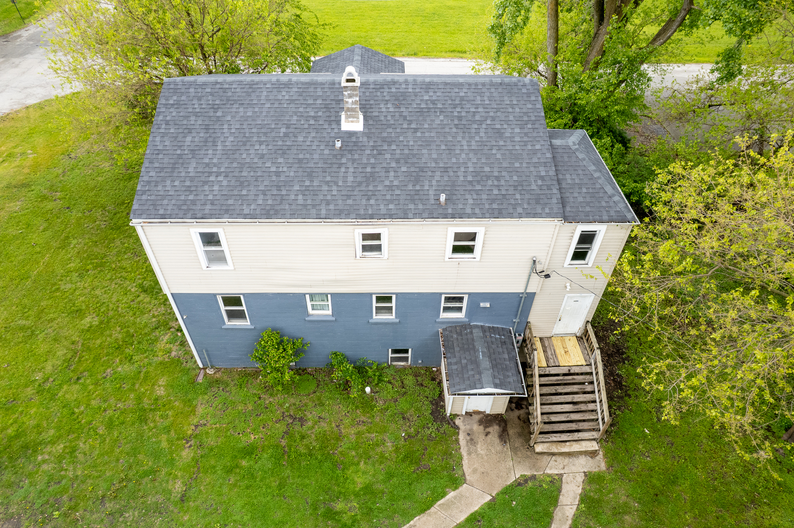 17231 Laflin Avenue East Hazel Crest, IL 60429 - Photo 3 of 25