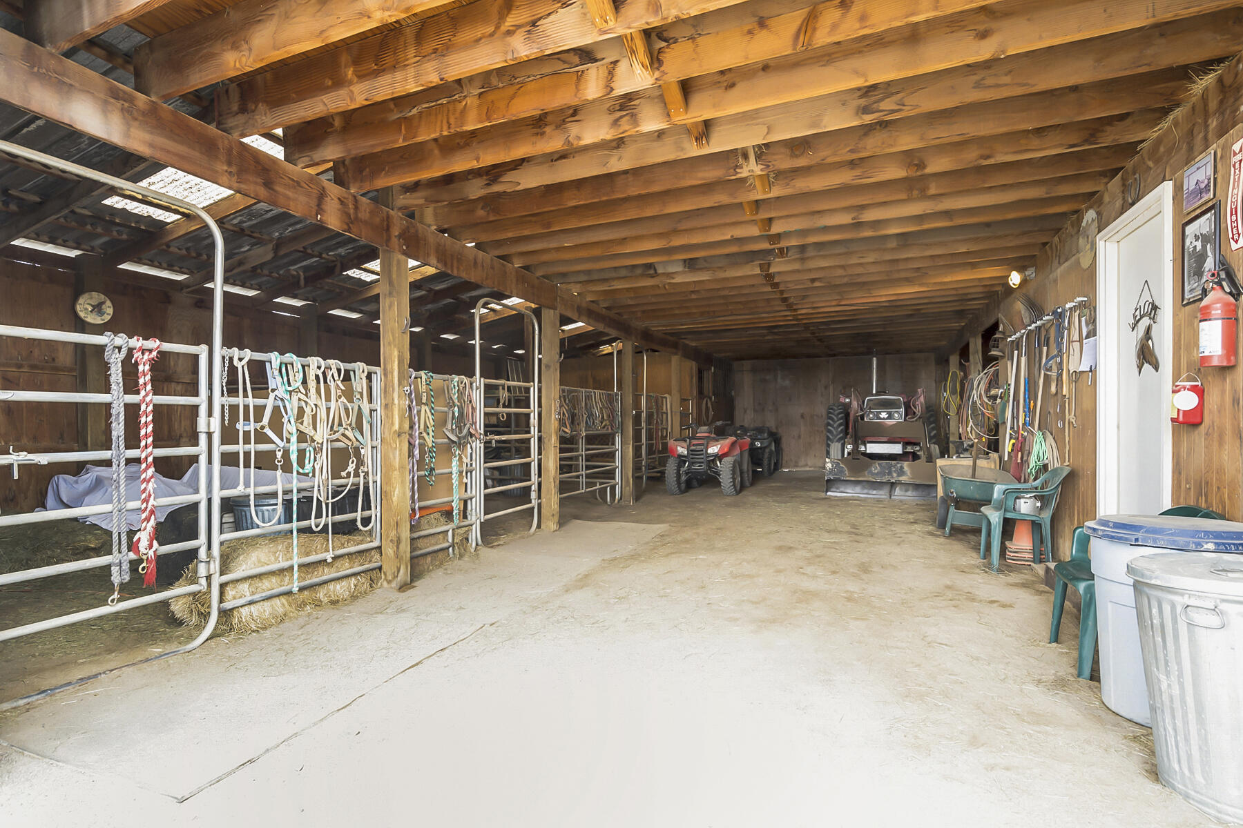 63520 Johnson Ranch Road Bend, OR 97701 - Photo 40 of 52 Barn