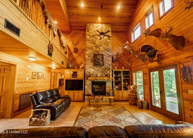 $665,000 | 741 County Road 29, Louin, MS 39338