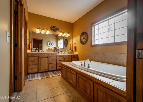 $665,000 | 741 County Road 29, Louin, MS 39338