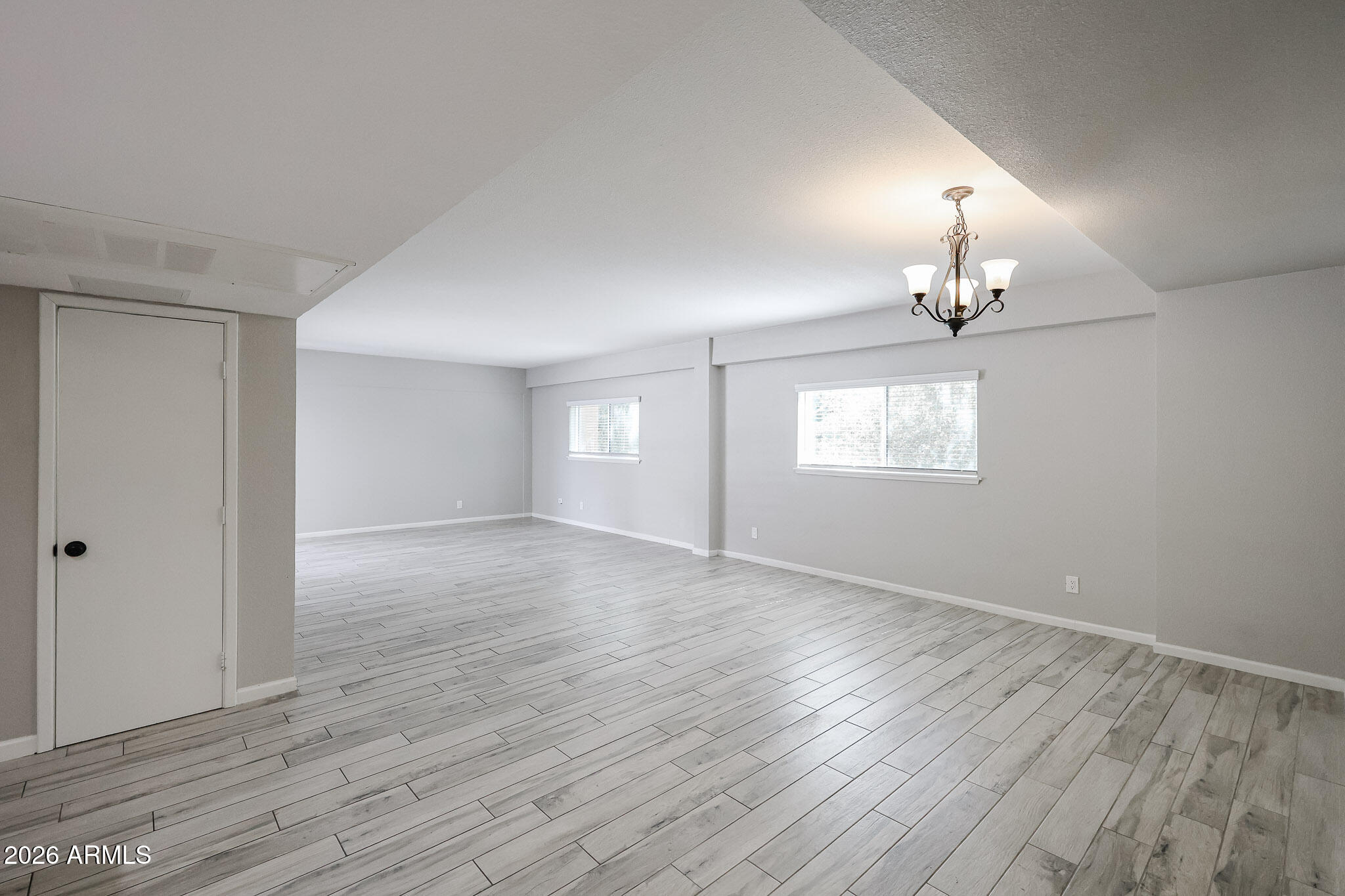 351 East Thomas Road, Unit D201 Phoenix, AZ 85012 - Photo 13 of 43