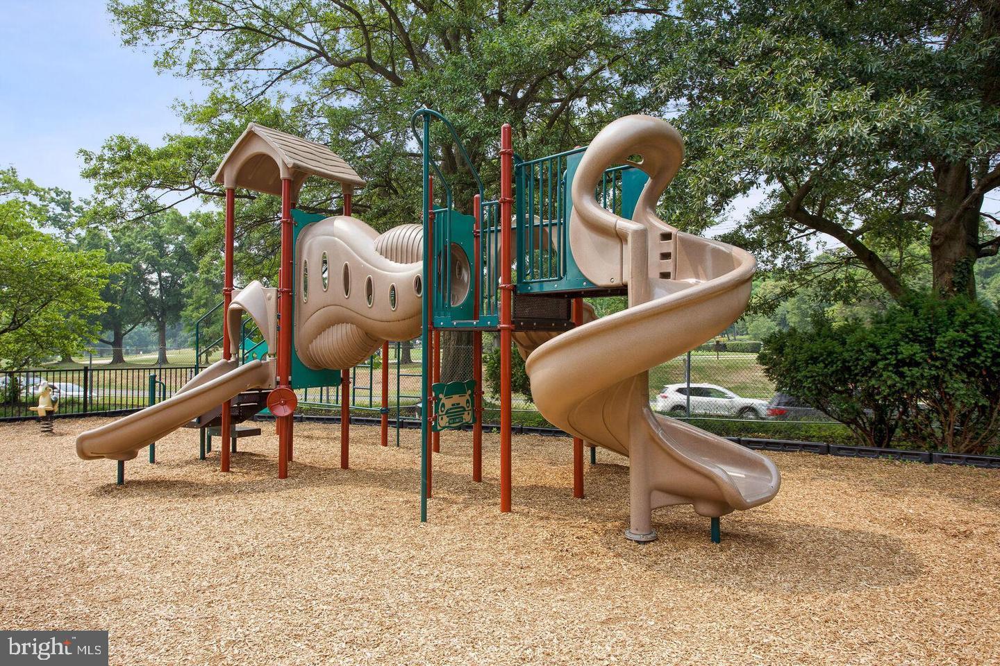 1121 Arlington Boulevard, Unit 218 Arlington, VA 22209 - Photo 26 of 32 a view of outdoor space and entertaining space