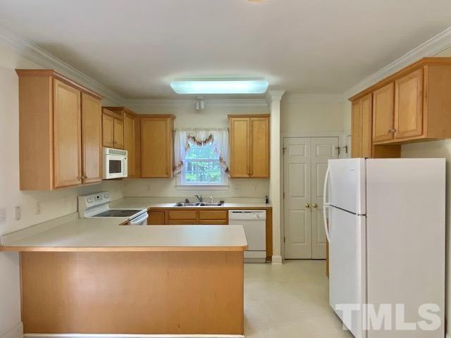 96 Waterfall Road Henderson, NC 27537 - Photo 4 of 17 Gallery Image 4