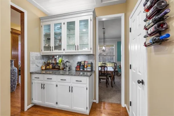 $585,000 | 2219 Southwest Park Avenue, Blue Springs, MO 64015