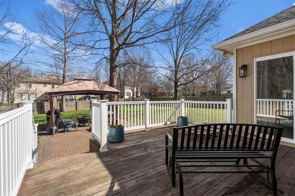 $585,000 | 2219 Southwest Park Avenue, Blue Springs, MO 64015