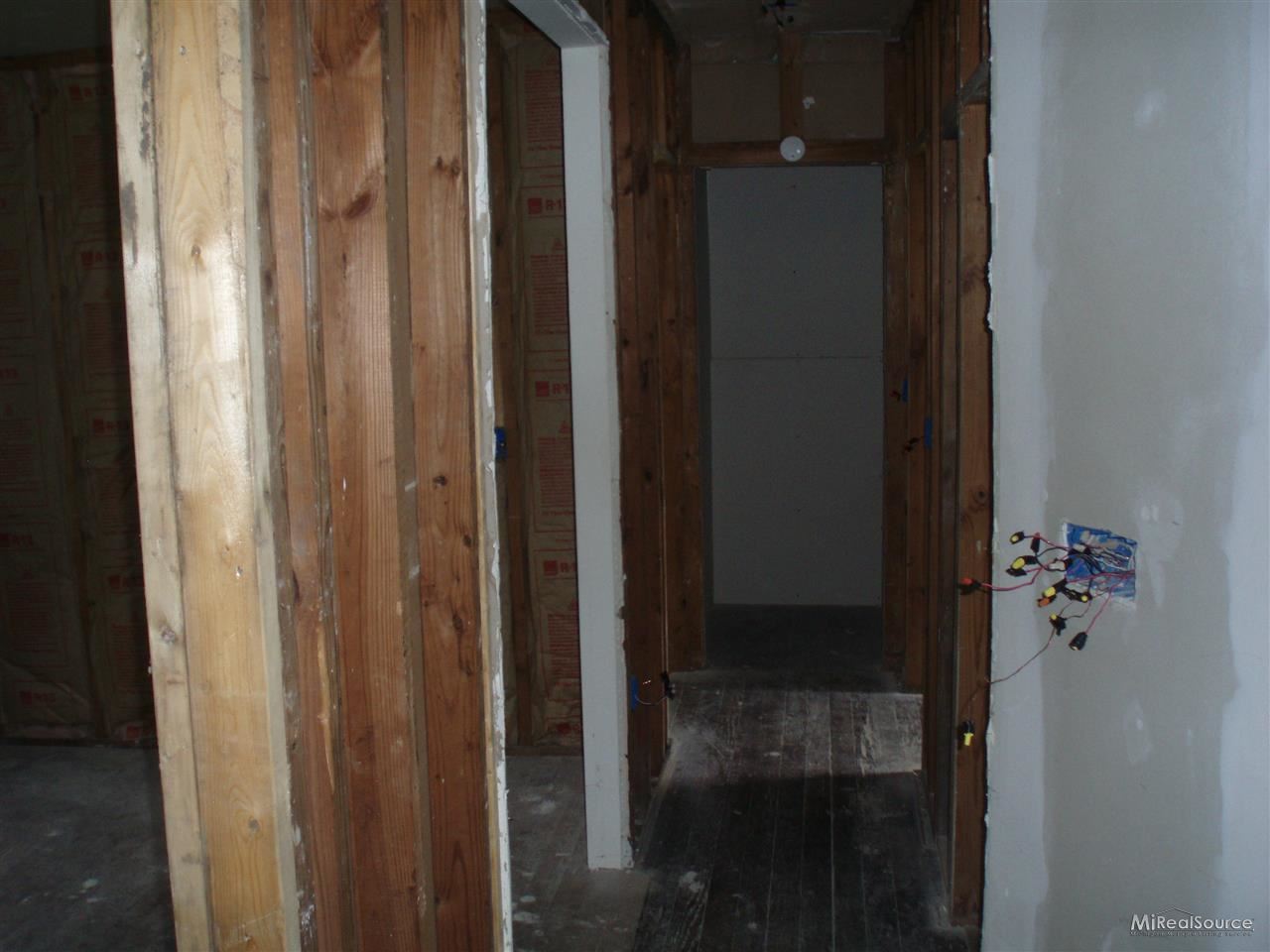 6020 Pointe Tremble Road Algonac, MI 48001 - Photo 12 of 30 31158871-11.JPG