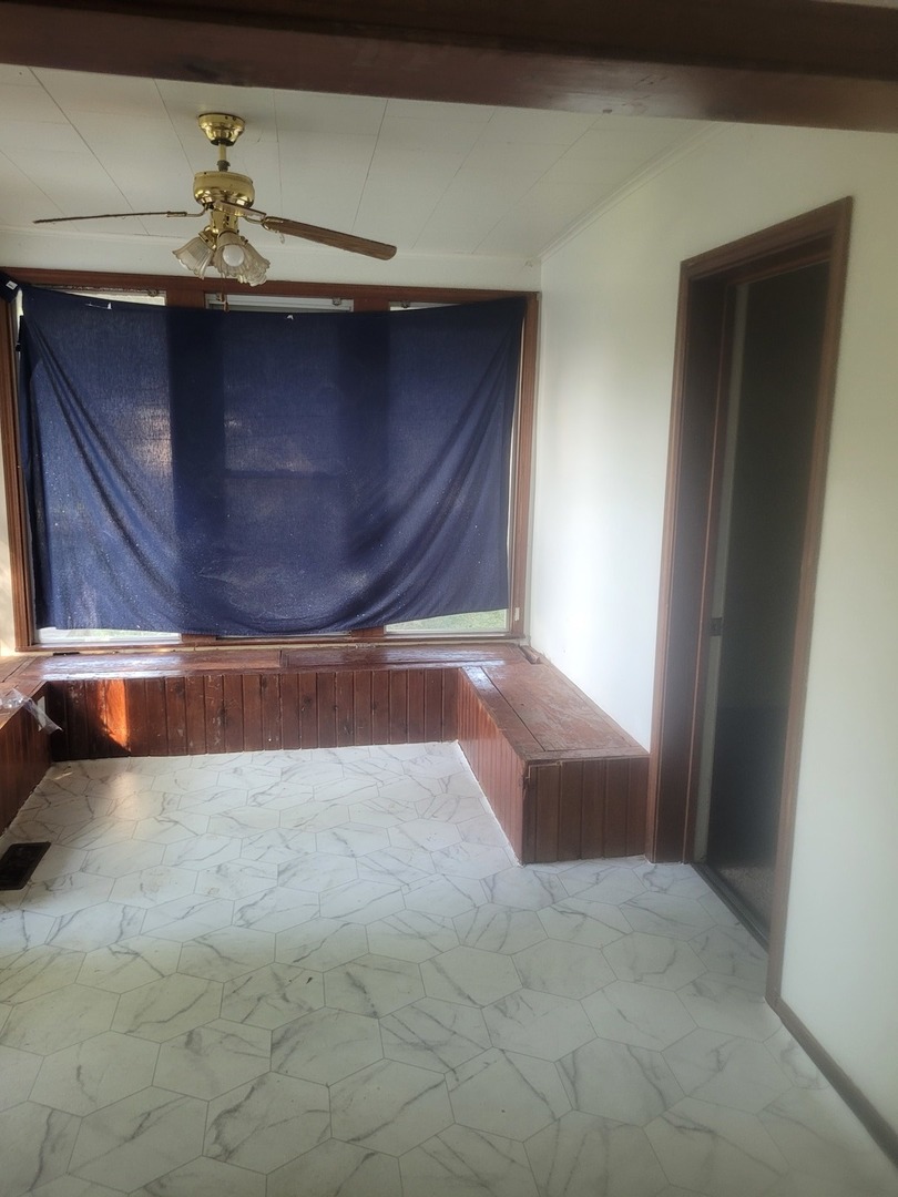 509 Lucier Street Murphysboro, IL 62966 - Photo 14 of 14 a view of a garage