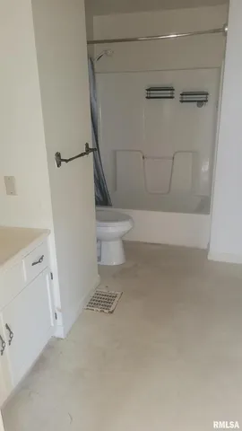 a view of walk in closet