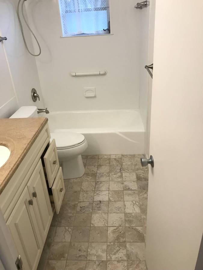 2016 Joy-Rene Lane, Unit 2 North Palm Beach, FL 33408 - Photo 6 of 13 BATH