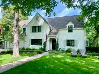 $1,850,000 | 6445 Overbrook Road, Mission Hills, KS 66208
