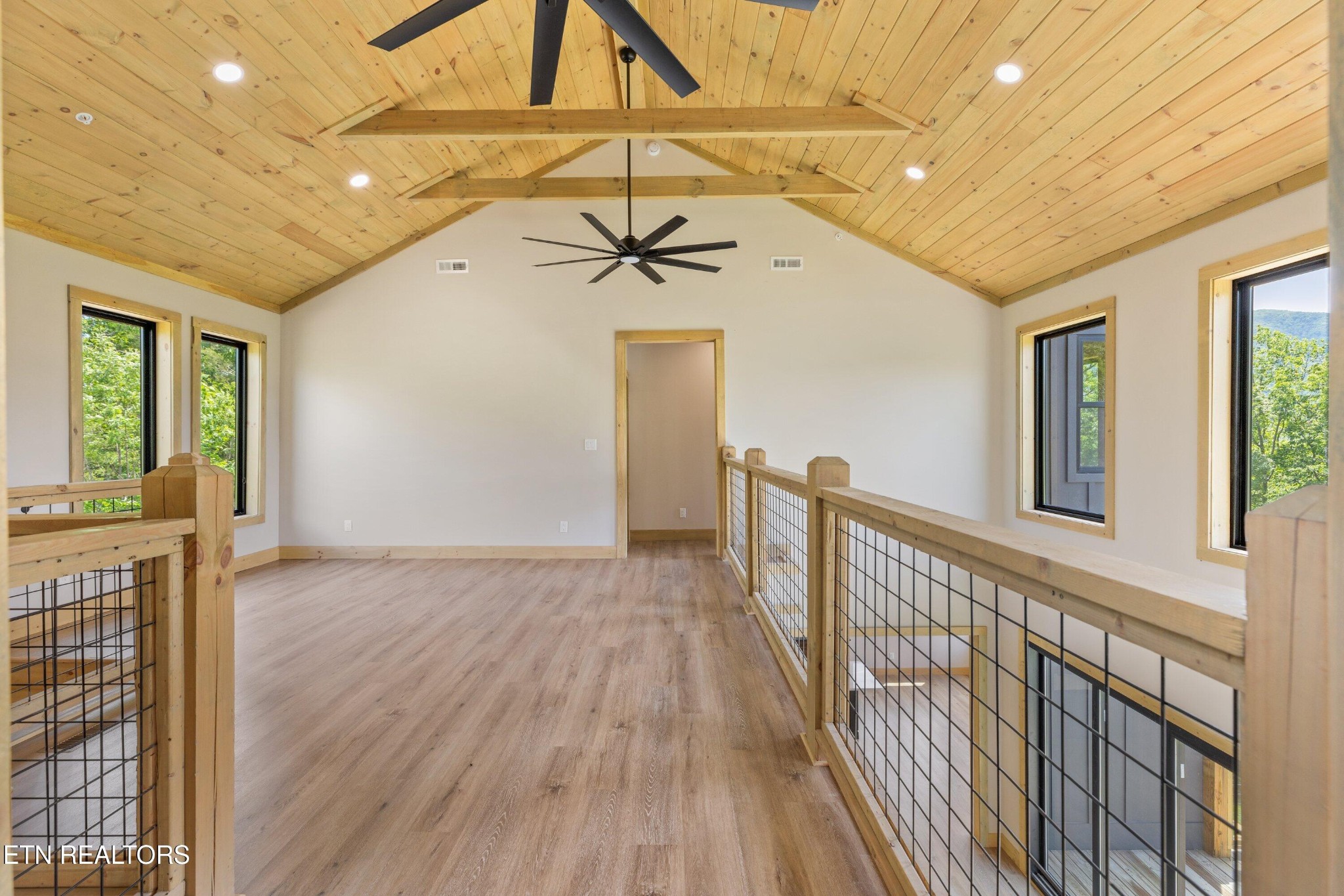 2959 Mockingbird Way Sevierville, TN 37862 - Photo 13 of 56