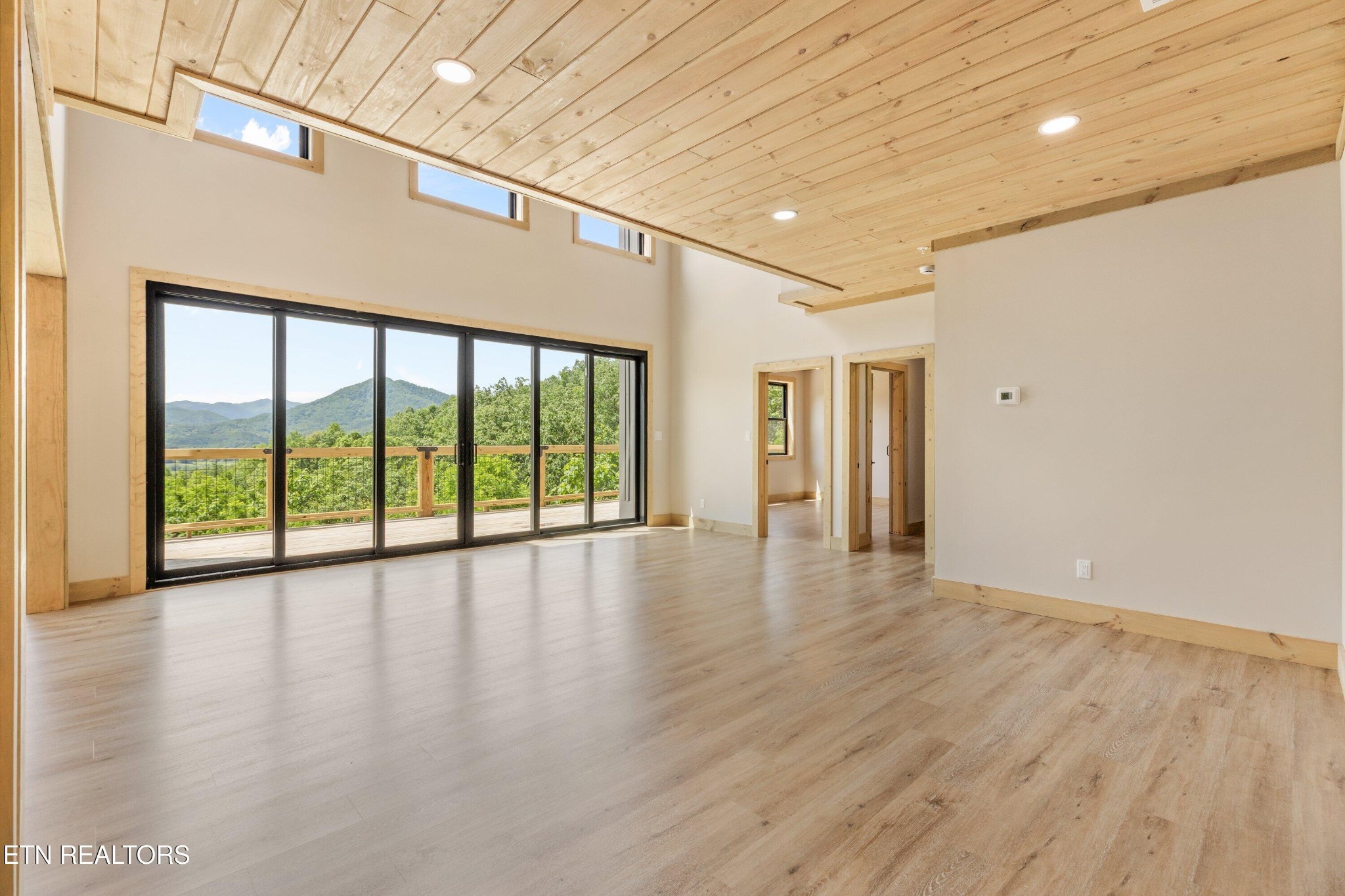 2959 Mockingbird Way Sevierville, TN 37862 - Photo 19 of 56