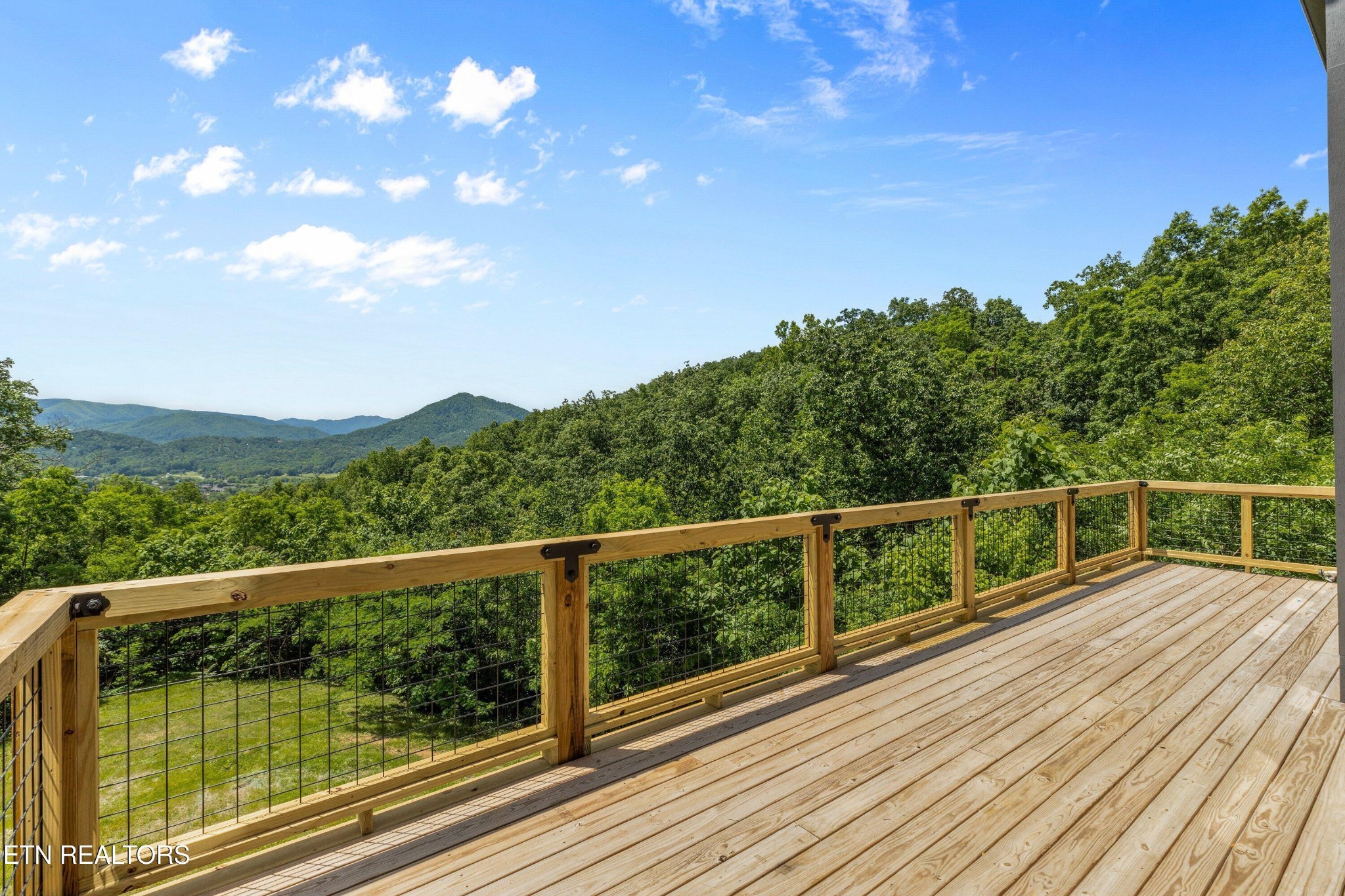 2959 Mockingbird Way Sevierville, TN 37862 - Photo 35 of 56