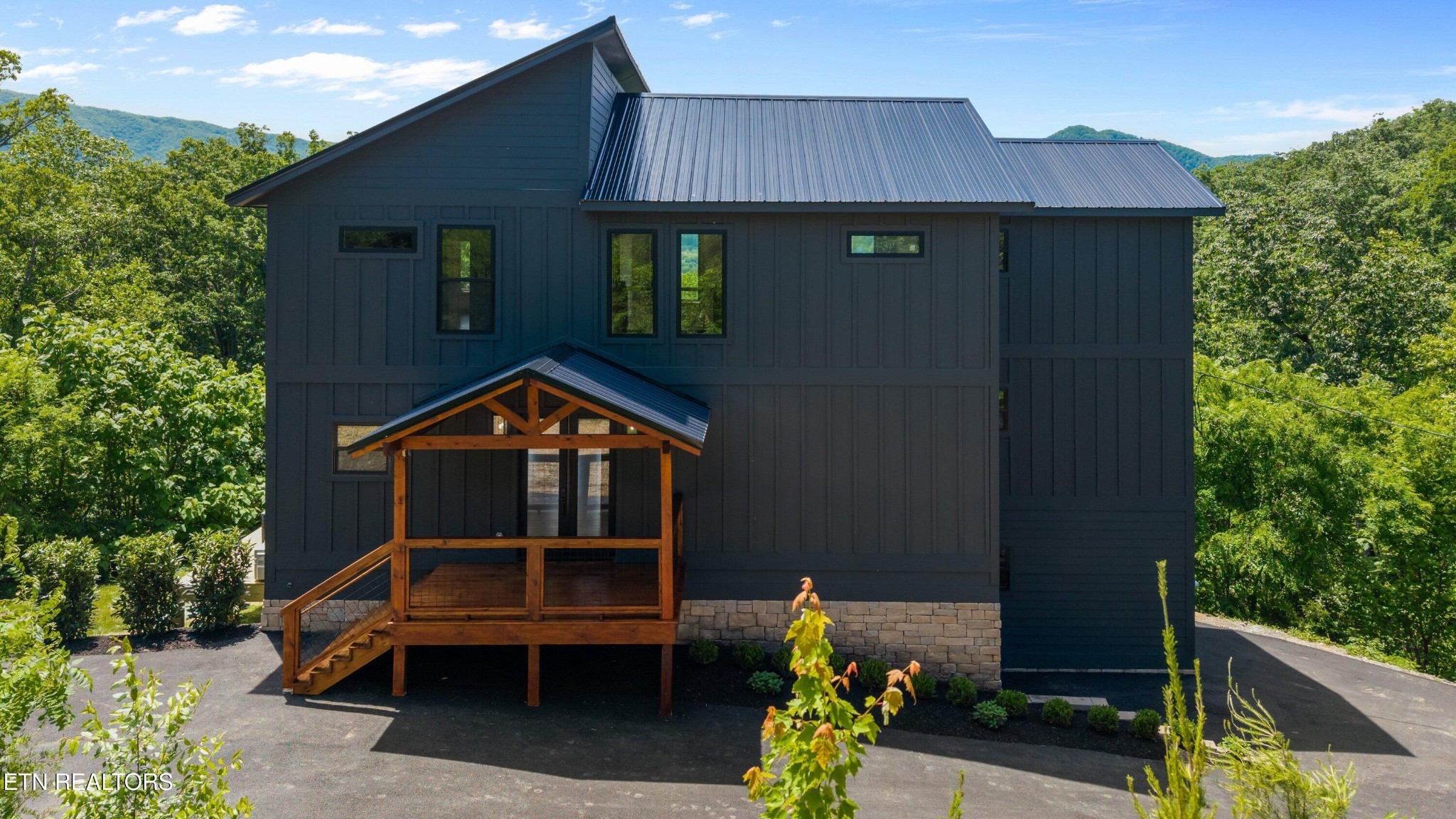 2959 Mockingbird Way Sevierville, TN 37862 - Photo 36 of 56