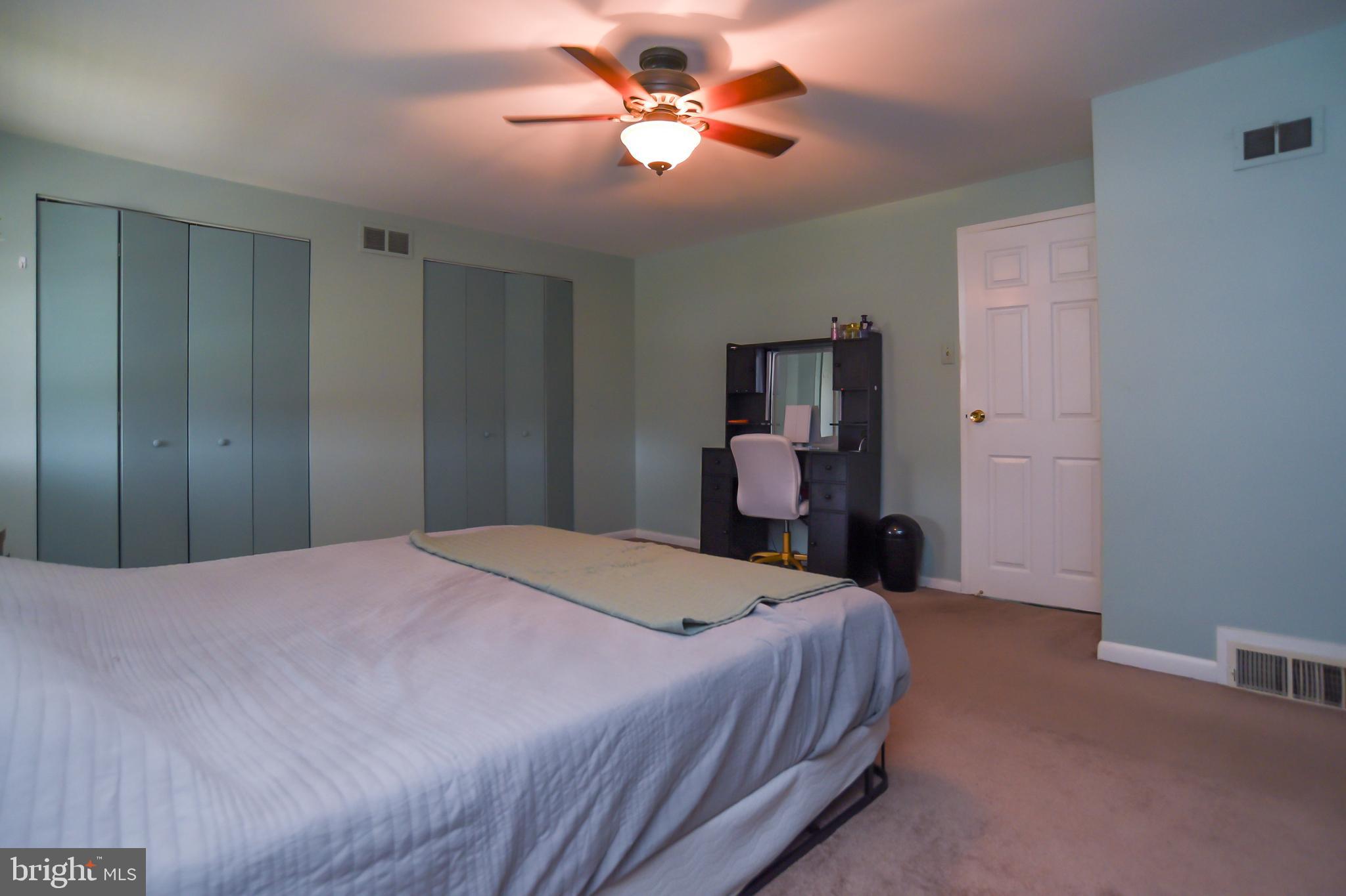 12323 Dunks Ferry Road Philadelphia, PA 19154 - Photo 23 of 35 Gallery Image 23