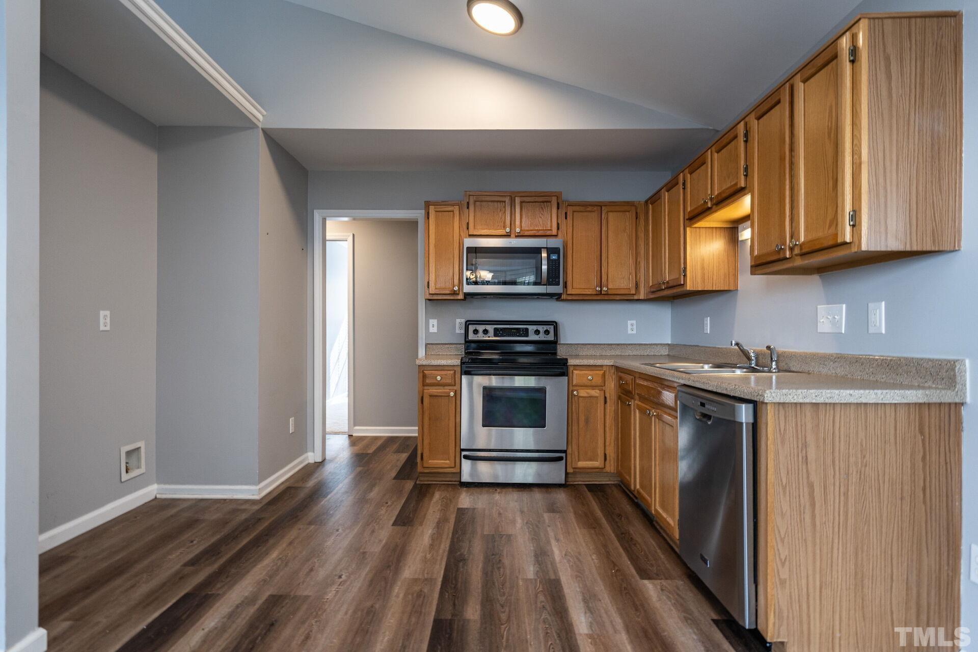 7504 Solumbra Court Raleigh, NC 27616 - Photo 13 of 30 Gallery Image 13