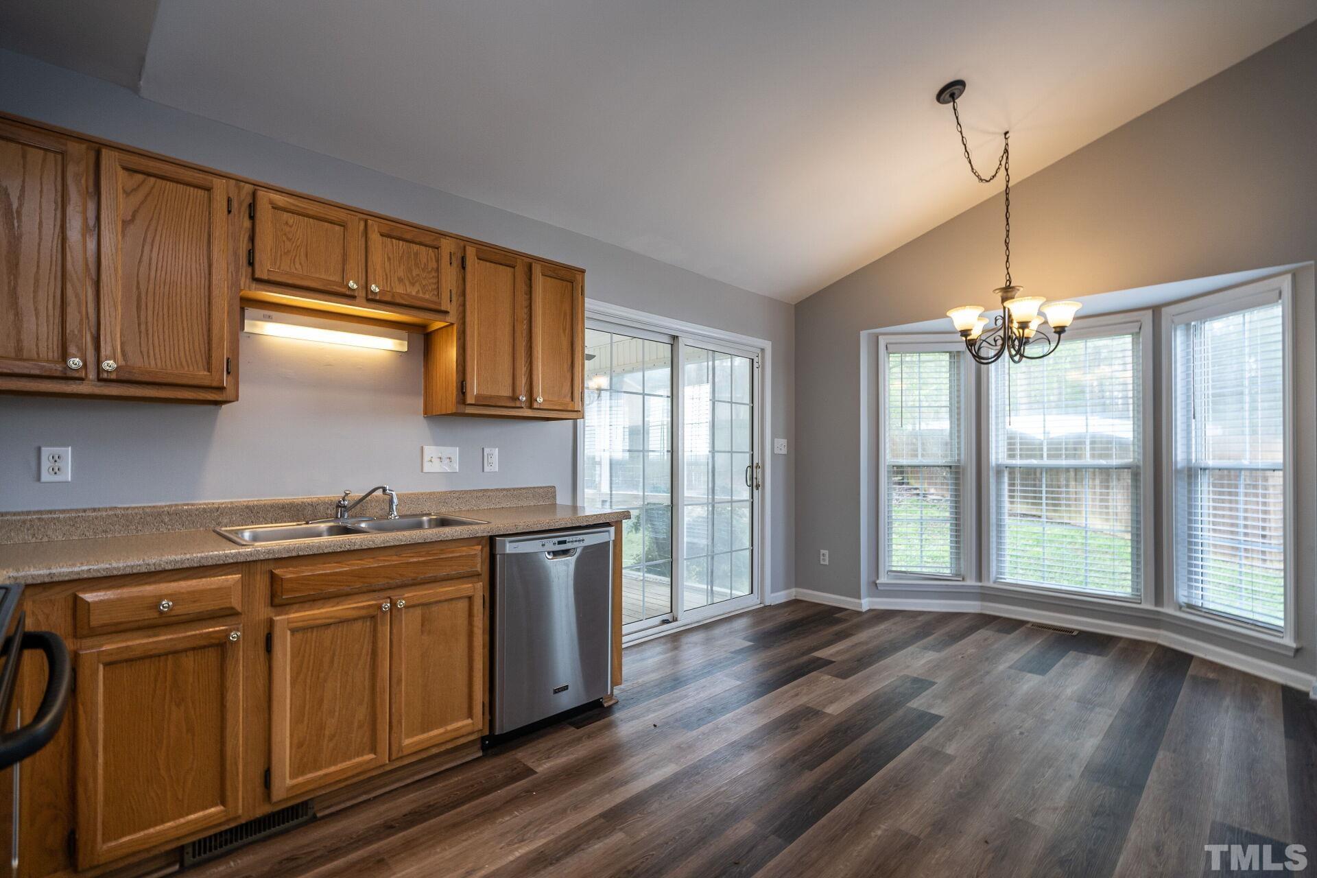 7504 Solumbra Court Raleigh, NC 27616 - Photo 15 of 30 Gallery Image 15