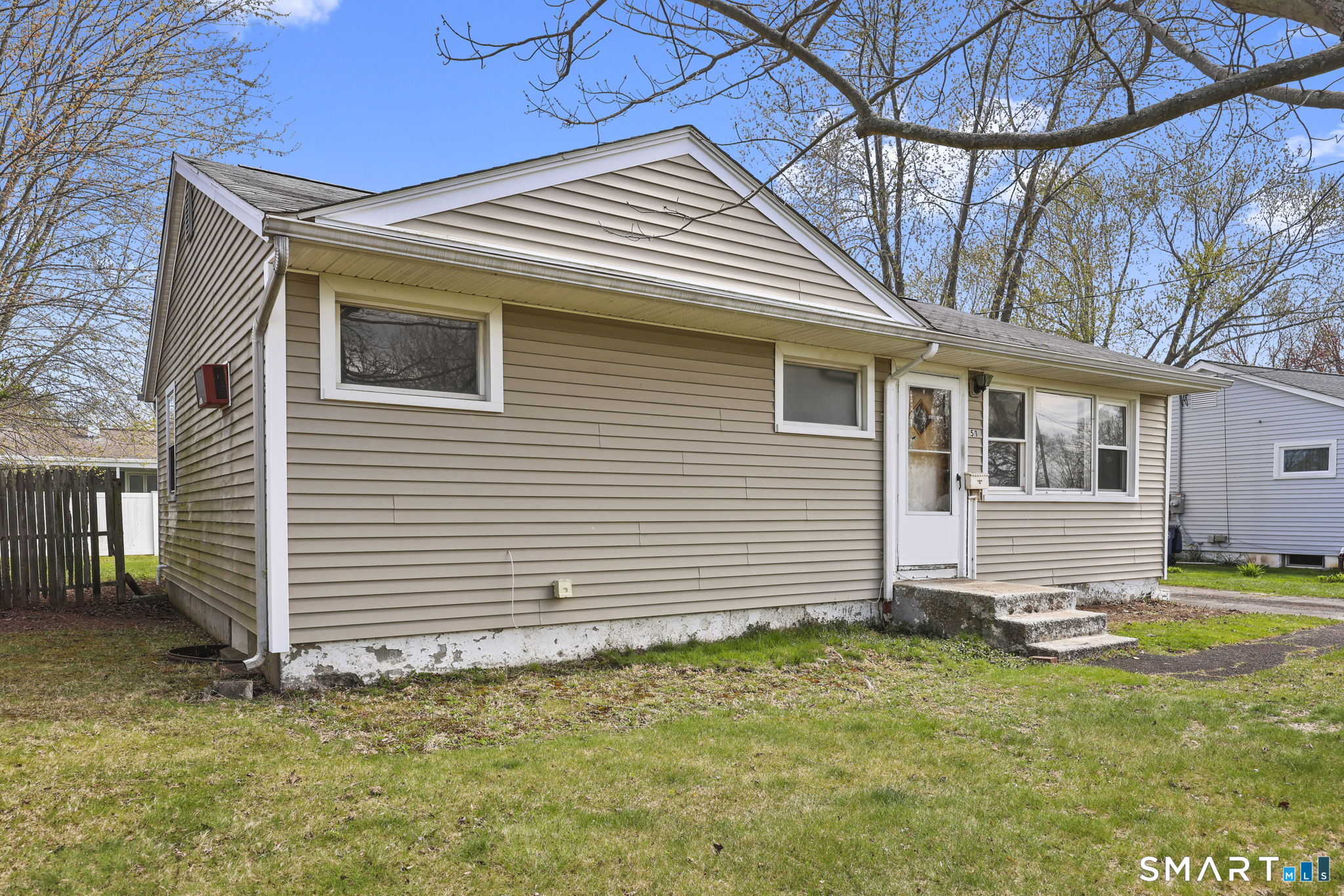 51 Fair Sailing Road West Haven, CT 06516 - Photo 2 of 30