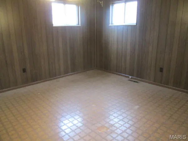 $99,900 | 330 Young, St. Clair, MO 63077