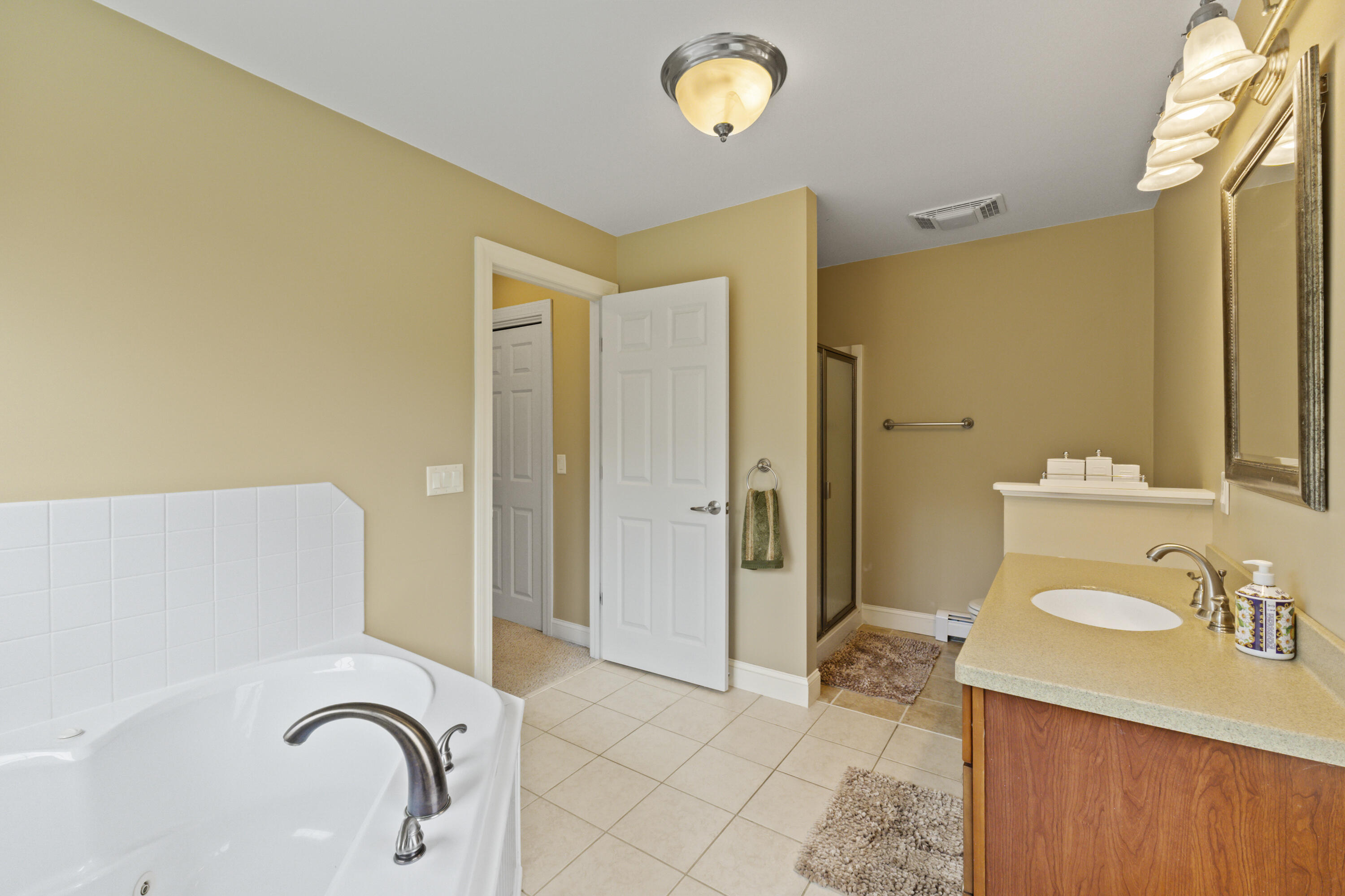 291 Old Bath Road Brunswick, ME 04011 - Photo 23 of 43 291 Old Bath Rd_141
