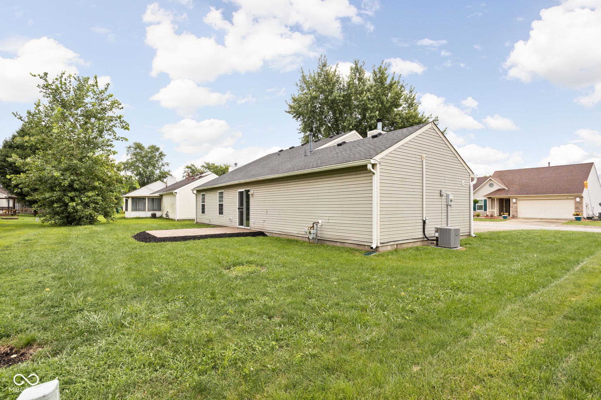 8520 Lincoln Court Fishers, IN 46038 - Photo 24 of 43