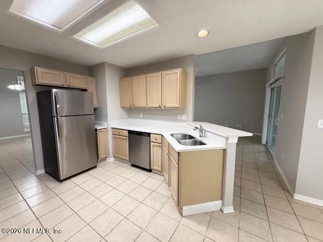 $2,550 | 816 Brookstone Court, St. Johns, FL 32259