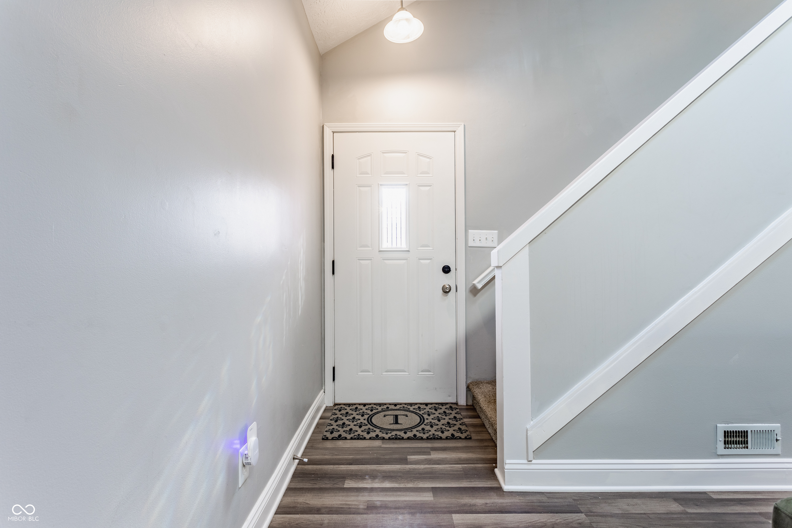 11674 Buttonwood Drive Carmel, IN 46033 - Photo 5 of 33