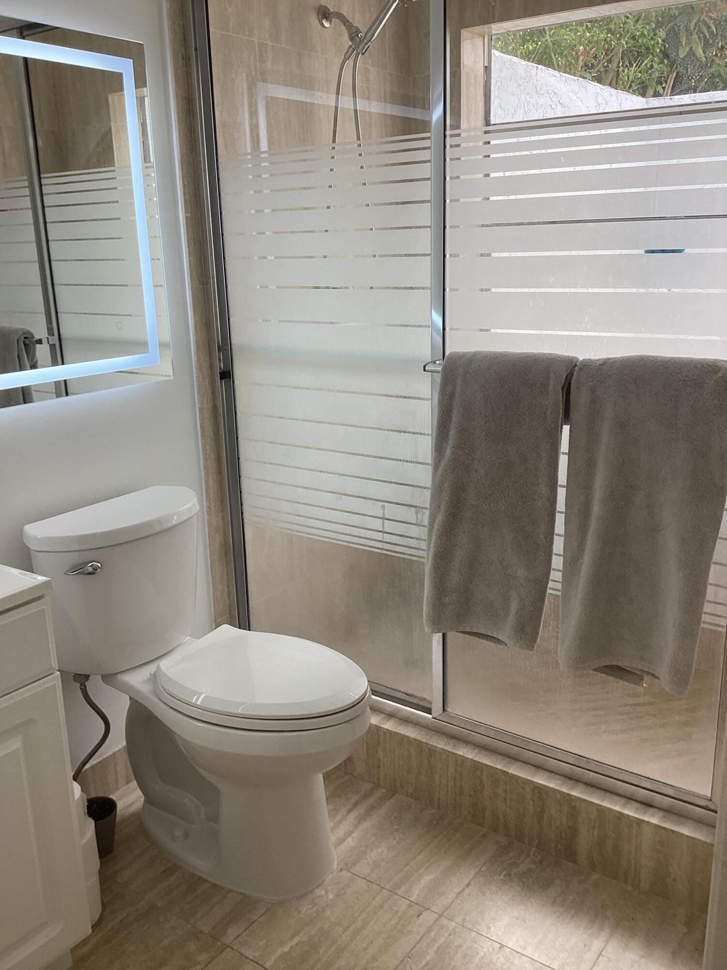10496 Augusta Court Boca Raton, FL 33498 - Photo 14 of 41 Primary Bathroom
