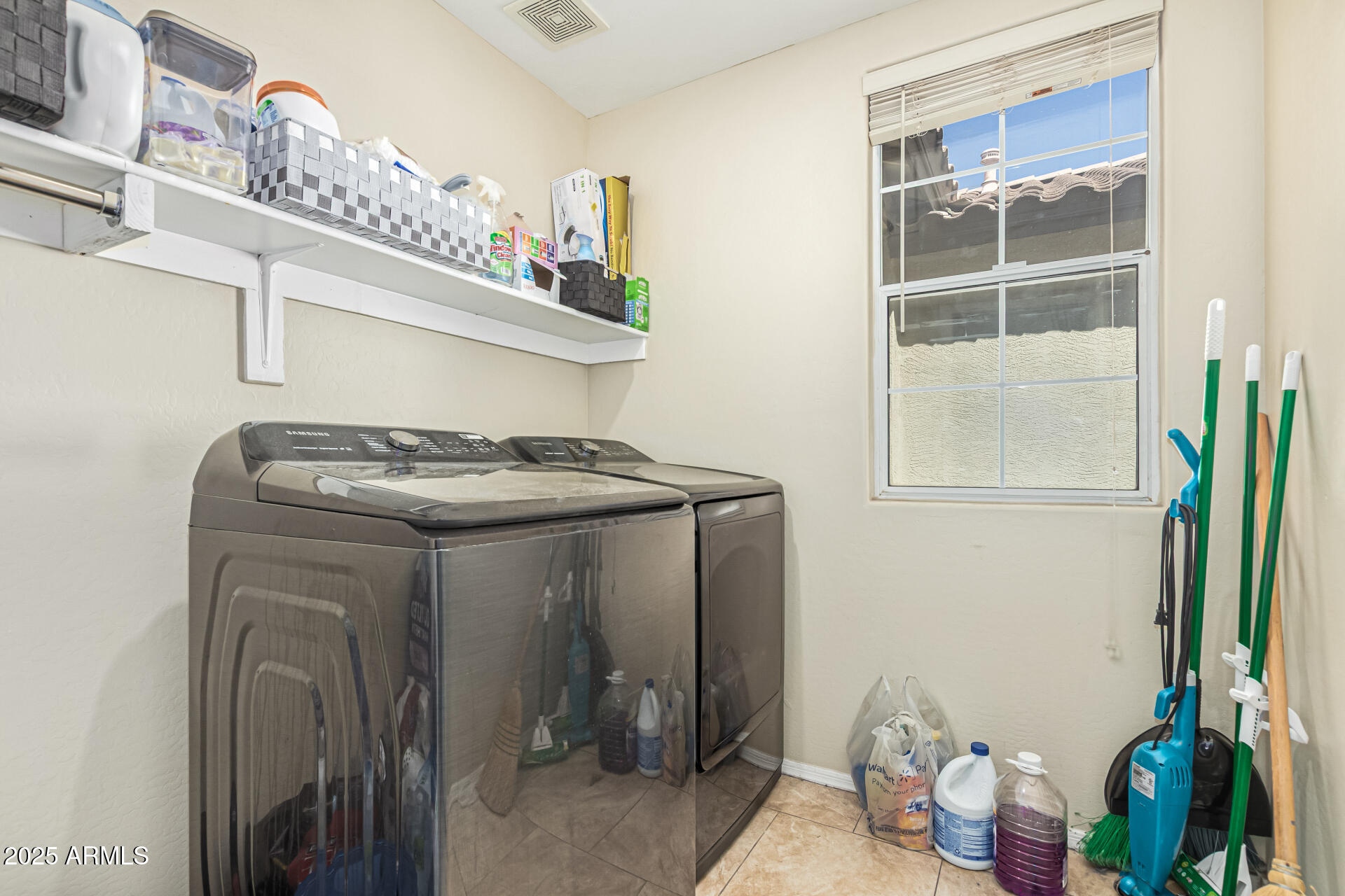 3318 West Latona Road Laveen, AZ 85339 - Photo 21 of 26 a utility room with dryer and washer