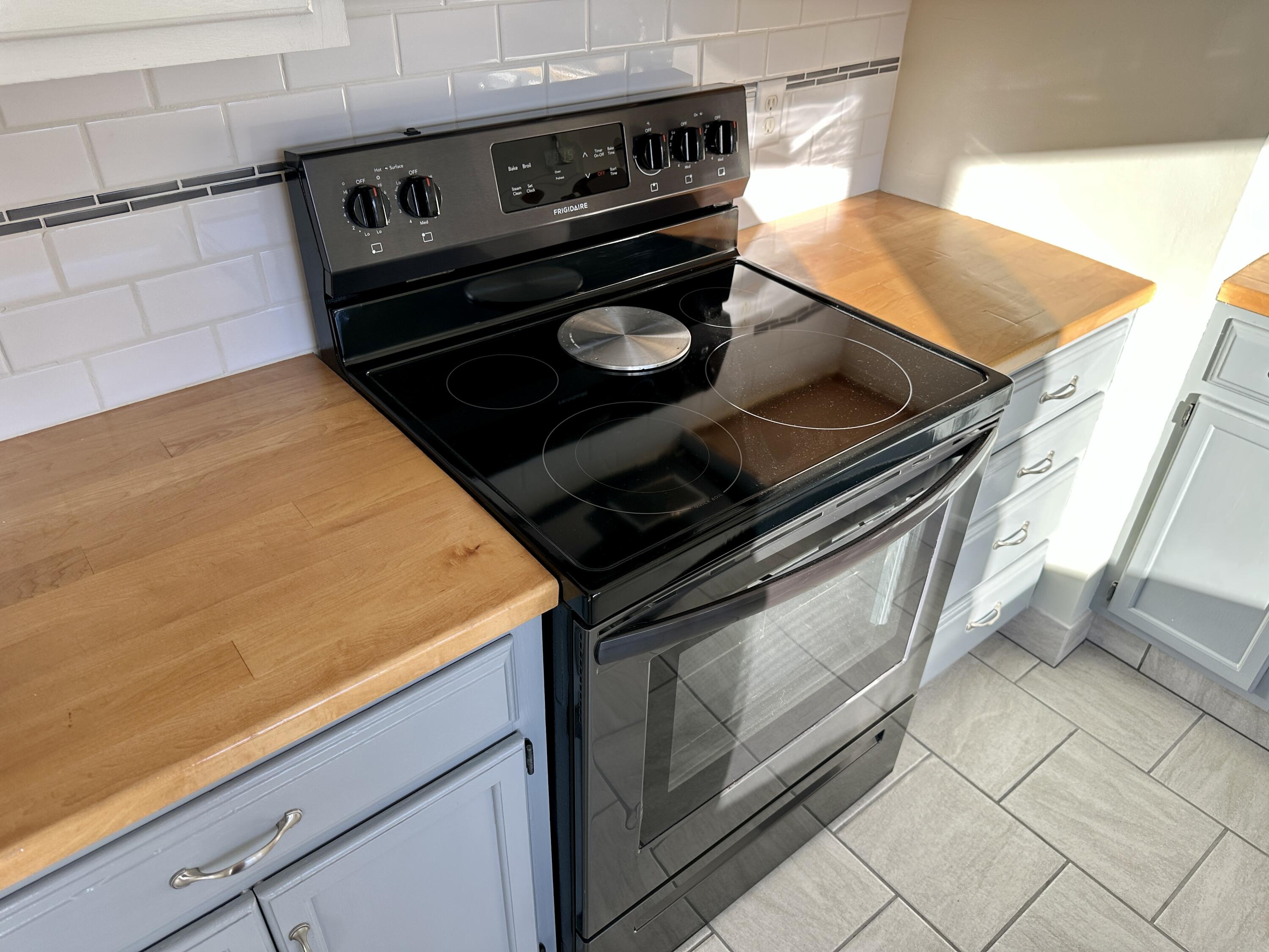 212 New Gorham Road Westbrook, ME 04092 - Photo 17 of 56 IMG_6151