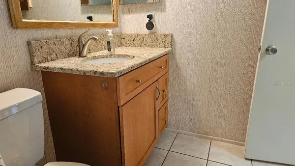 $159,900 | 4600 98th Way North, Unit 210, St. Petersburg, FL 33708