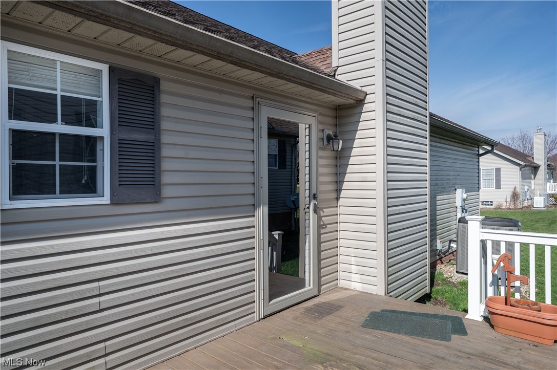 5609 Innkeeper Street Southeast Dennison, OH 44621 - Photo 8 of 28