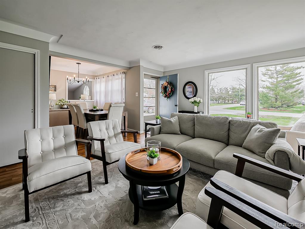 28600 Southpointe Road Grosse Ile, MI 48138 - Photo 10 of 35 Gallery Image 10