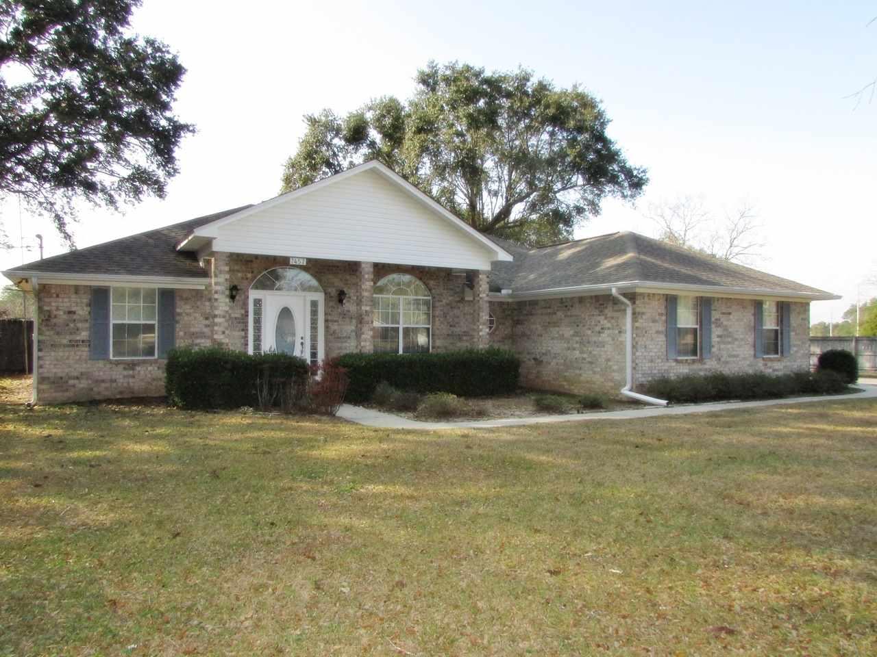 7457 Gunter Road Pensacola, FL 32526 - Photo 3 of 48 Gallery Image 3