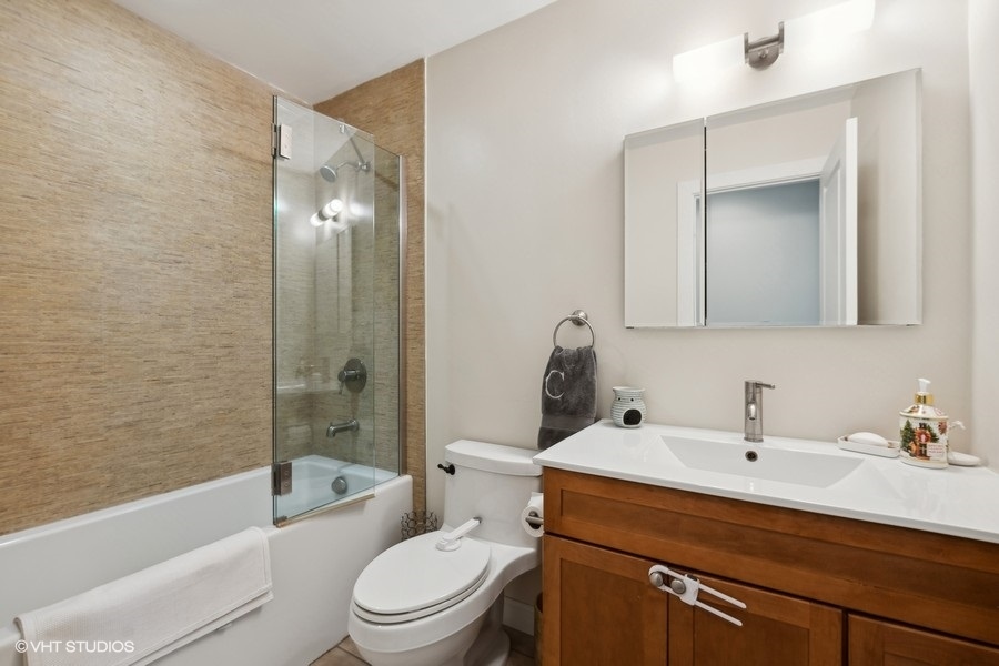 3912 Brett Lane Glenview, IL 60026 - Photo 20 of 33